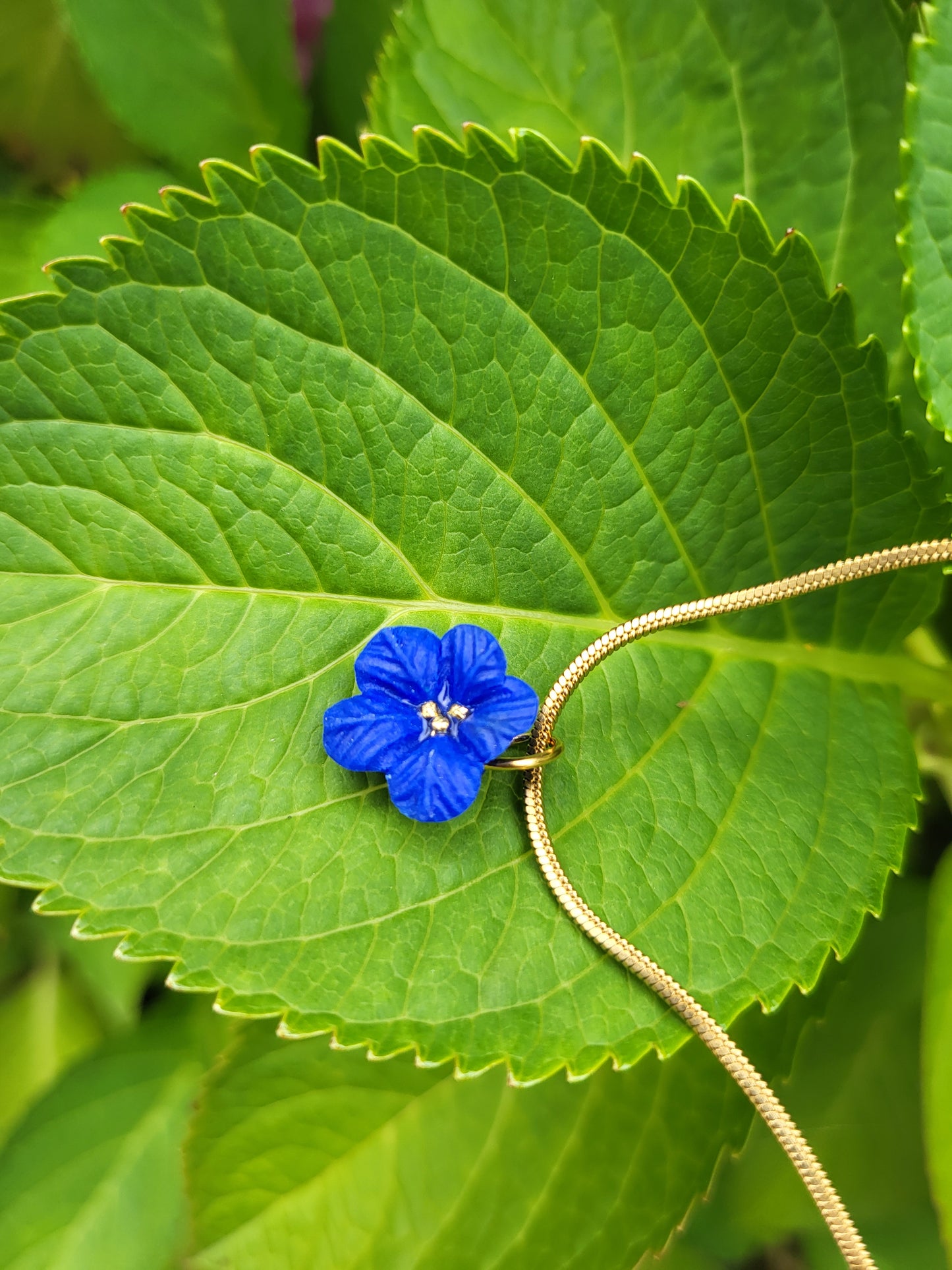 Blue flower necklace