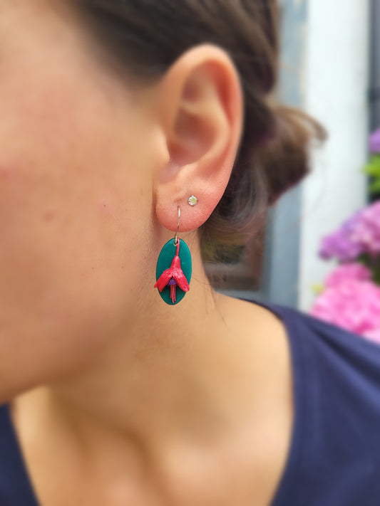 Fuchsia Oval Earrings