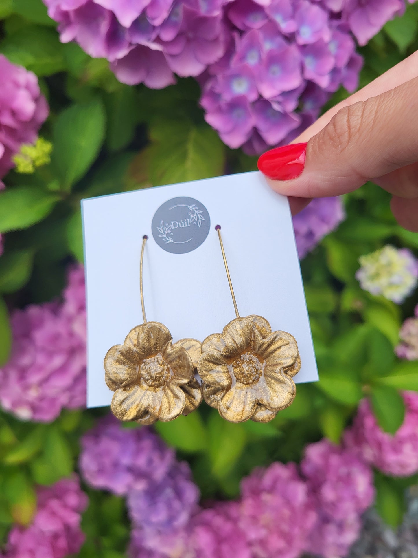 Golden flower dangle drop earrings