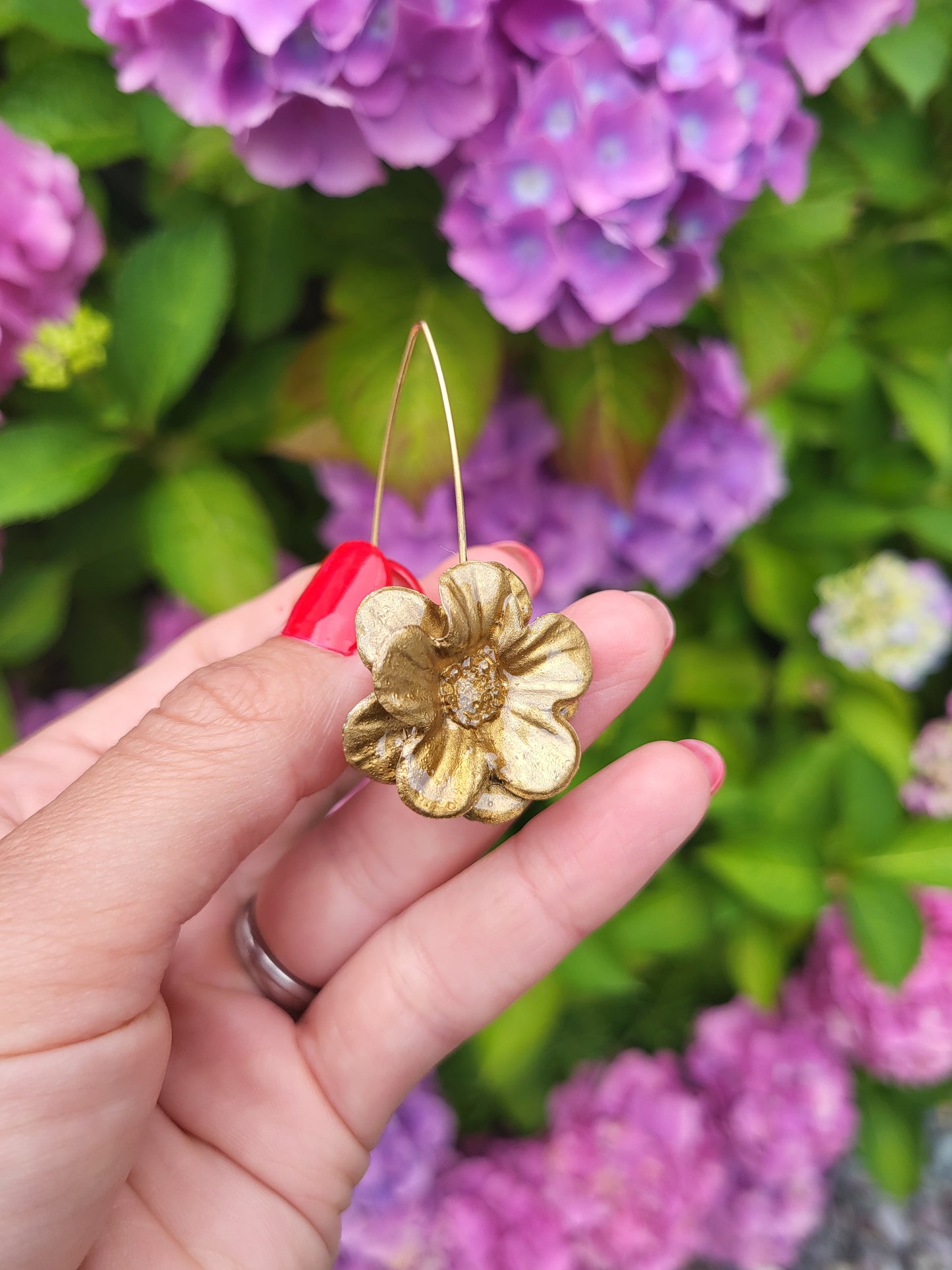 Gold Flower Dangle Drop Earrings