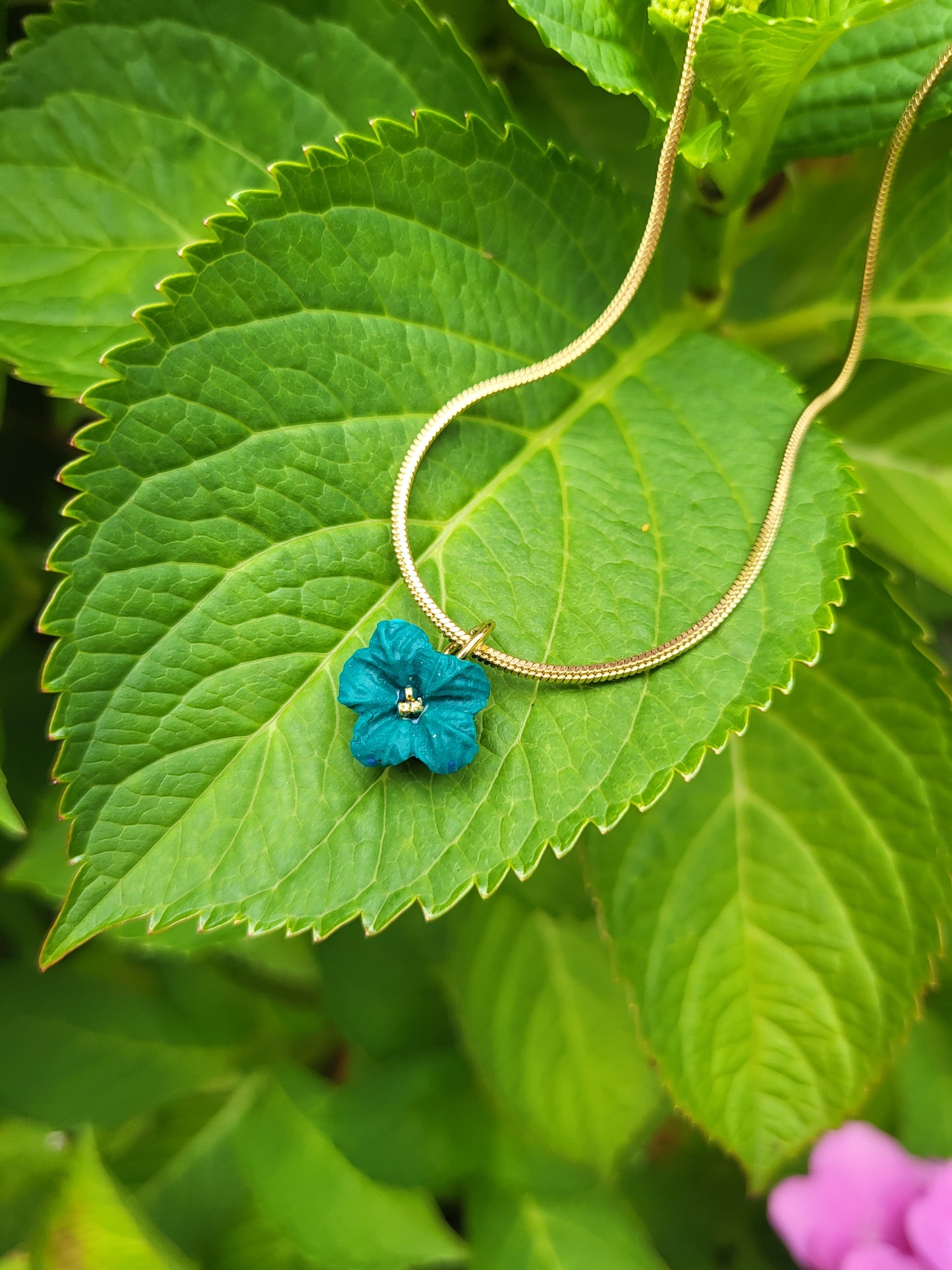 Emerald flower necklace