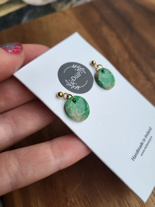 Dúil green Marble Dainty Dangle earrings - Dúil