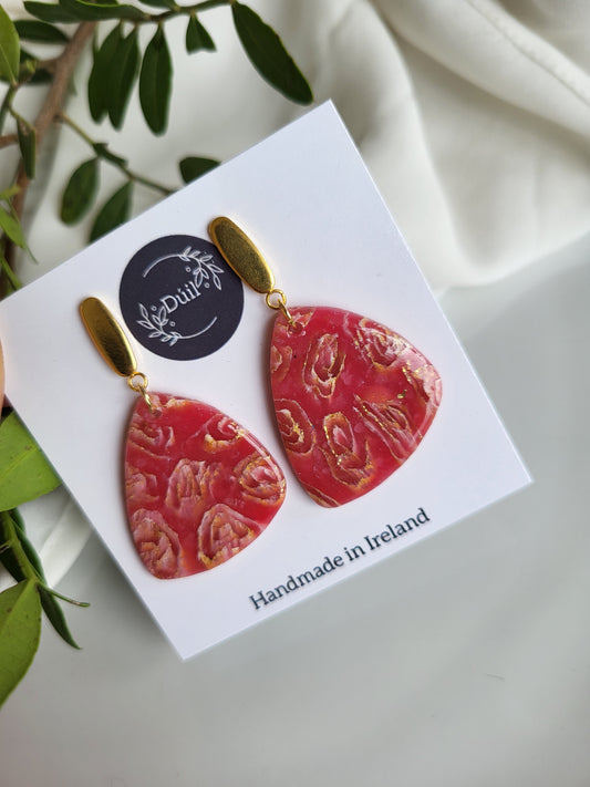 Dusty pink & gold dangle earrings - Dúil