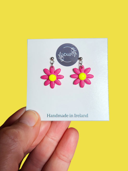 Neon Dainty Daisy Dangle Earrings - Dúil