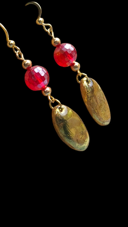 Gold & cherry dangle drop earrings - Dúil