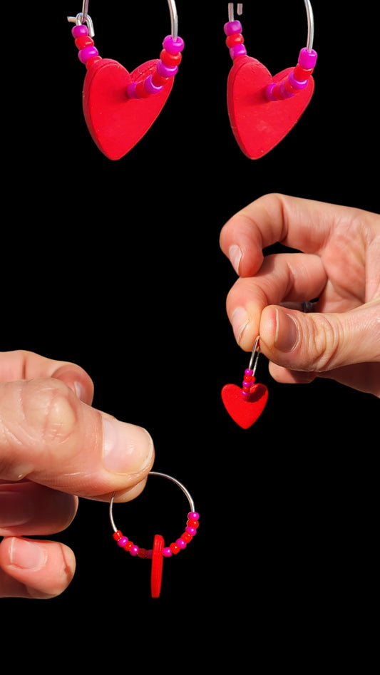 Red heart hoop earrings - Dúil