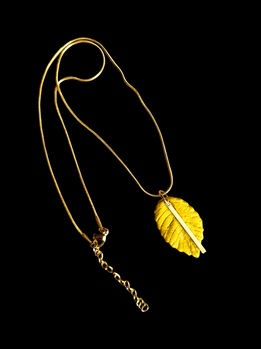 Mustard leaf necklace - Dúil