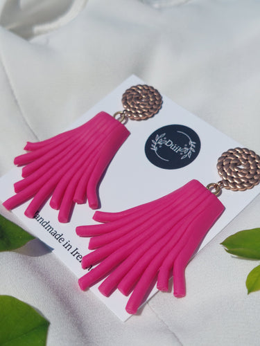 !!REDUCED!! Pink flare dangles - Dúil