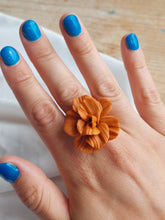 Load image into Gallery viewer, Orange flower adjustable satement ring - Dúil
