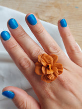 Load image into Gallery viewer, Orange flower adjustable satement ring - Dúil
