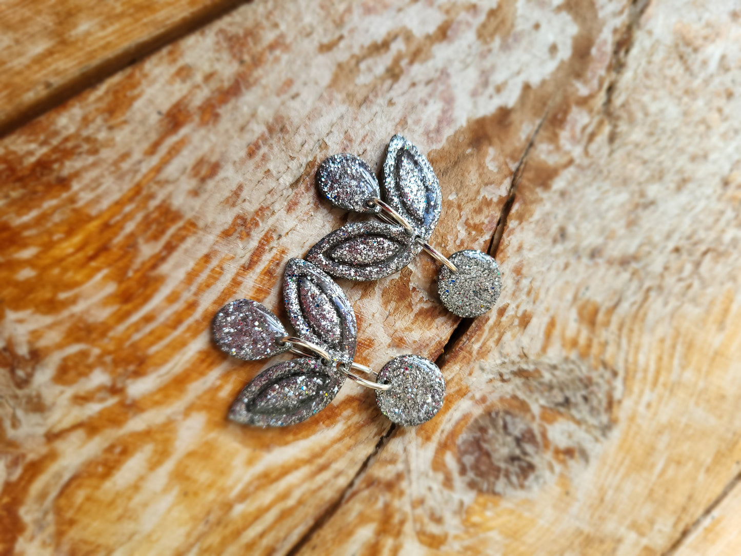 Dúil Sherry Silver dangles