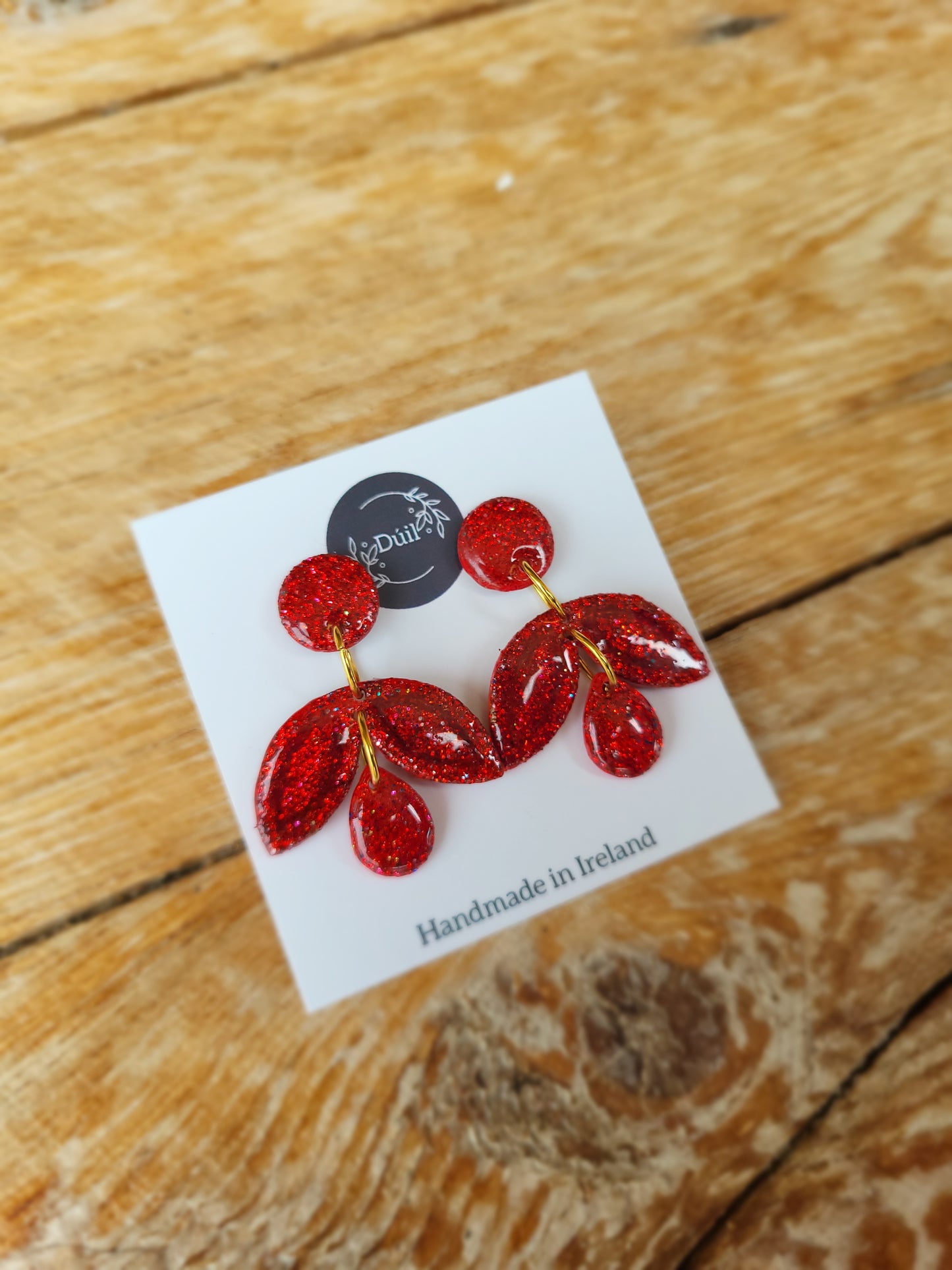 Dúil Sherry Red dangles