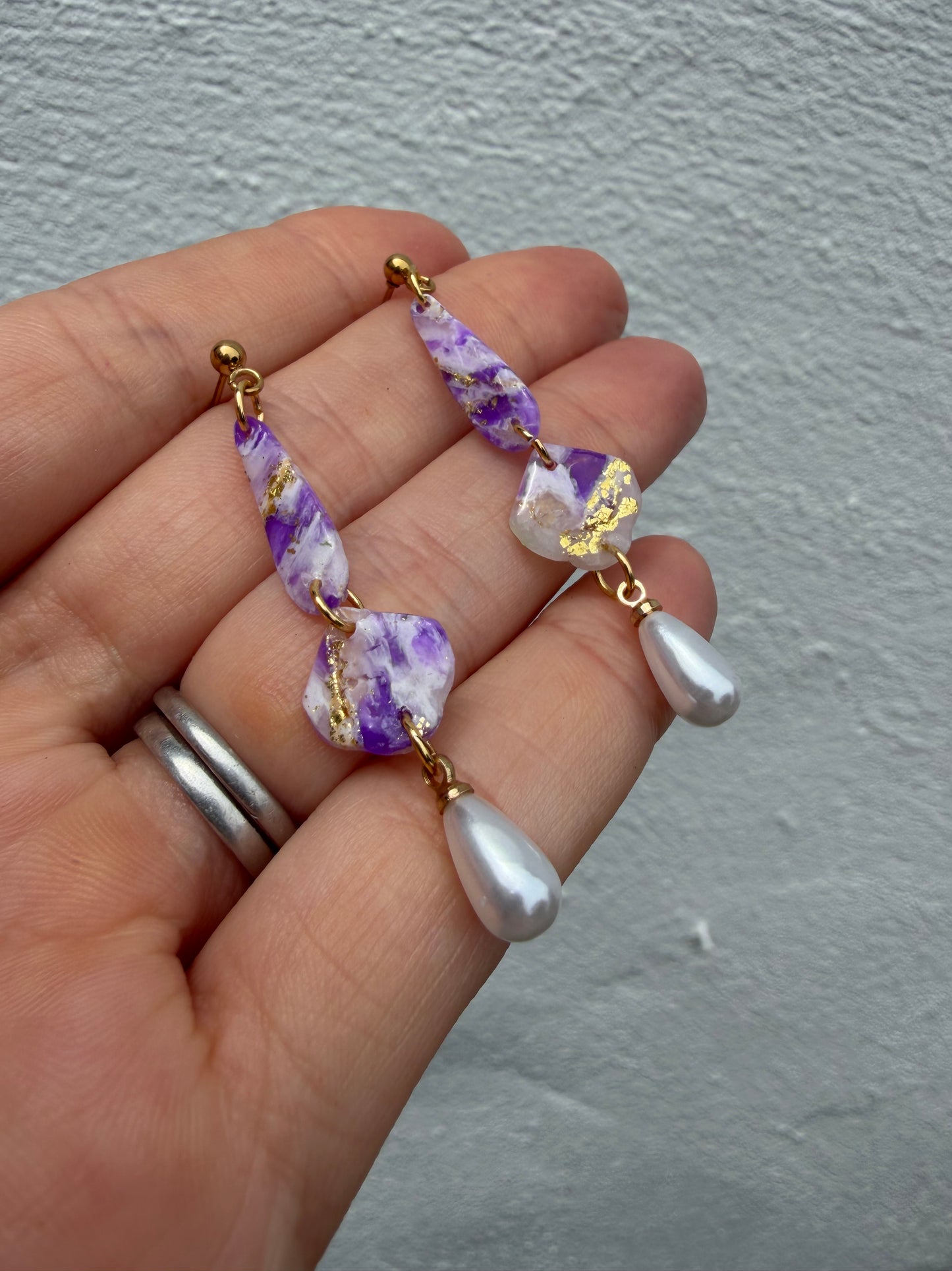Purple Marble and Gold Dangle Earrings with Pearl Drops