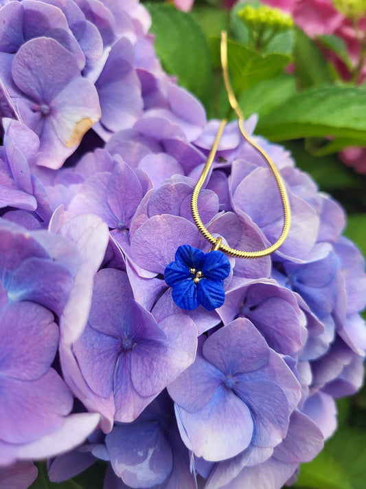 Blue flower necklace