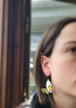 Load image into Gallery viewer, Flowering butterfly dangle earrings - Dúil

