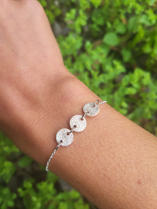 Silver and beige bracelet