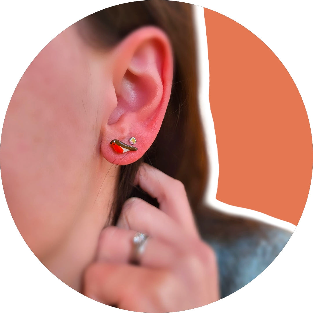 Dúil Robin Stud Earrings