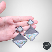 Load image into Gallery viewer, Grey-ish statement dangles - Dúil
