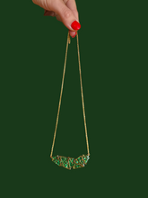 Load image into Gallery viewer, Green glitter statement necklace - Dúil
