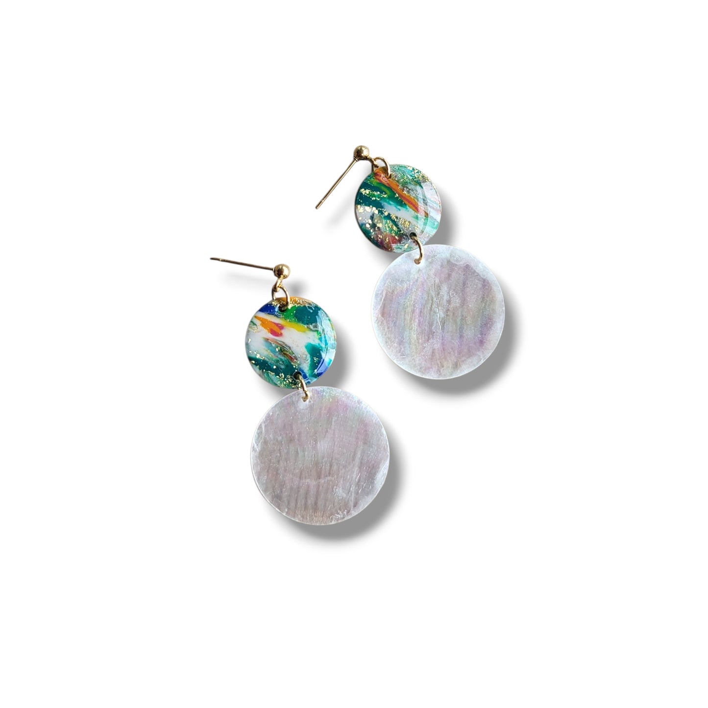 Dúil Ocean Shimmer Mother of Pearl Dangle Earrings