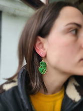 Load image into Gallery viewer, Green glitter face earrings - Dúil
