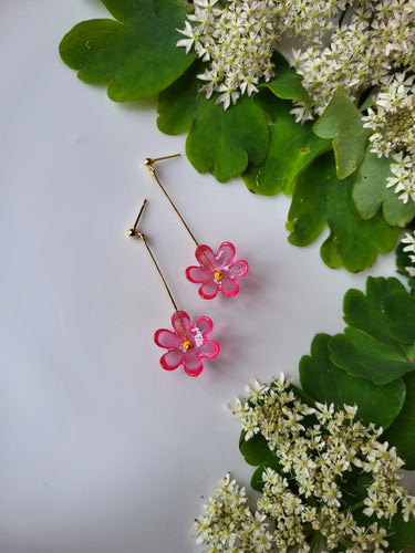 Pink frosted flower dangle drop earrings - Dúil