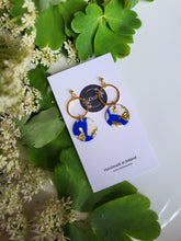 Load image into Gallery viewer, Nicole Blue &amp; white dangling earrings - Dúil
