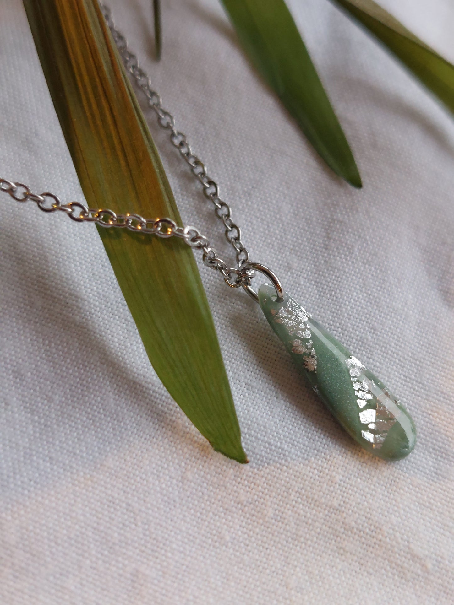 Dúil Sage & silver necklace - Dúil