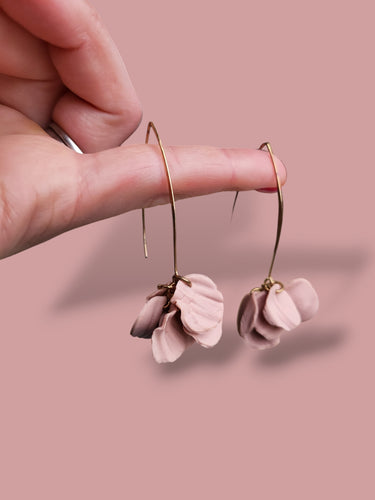 Dusty Pink petal dangle drop earrings - Dúil