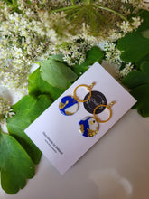 Load image into Gallery viewer, Nicole Blue &amp; white dangling earrings - Dúil
