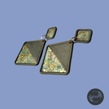 Load image into Gallery viewer, Grey-ish statement dangles - Dúil
