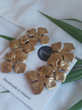 Load image into Gallery viewer, Dúil Golden Bloom Earrings - Dúil
