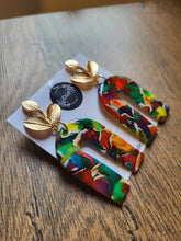 Load image into Gallery viewer, Dúil Abstract Arch Dangle Earrings - Dúil

