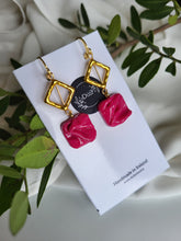 Load image into Gallery viewer, Pink surprise dangles earrings - Dúil
