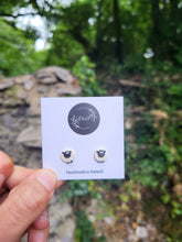 Load image into Gallery viewer, Sheep stud earrings - Dúil
