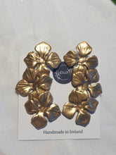 Load image into Gallery viewer, Dúil Golden Bloom Earrings - Dúil
