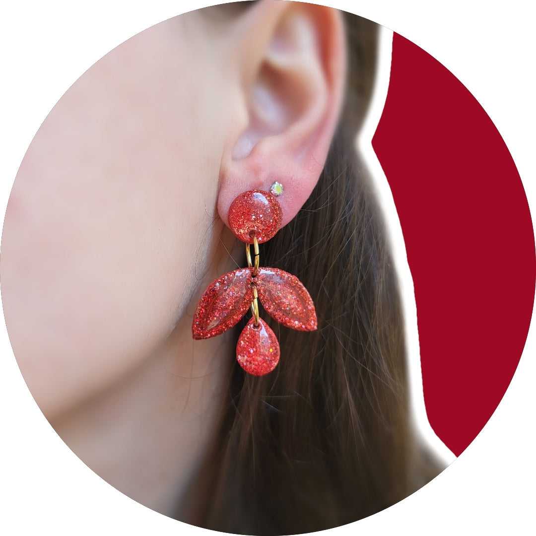 Dúil Sherry Red dangles