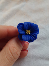 Load image into Gallery viewer, Dúil Cobalt Blue flower ring - Dúil
